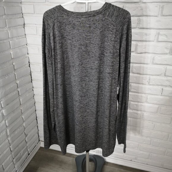Bench Men's Size XL Light Fleece Lined Grey Straight Fit Long Sleeves T-shirt - Picture 2 of 8